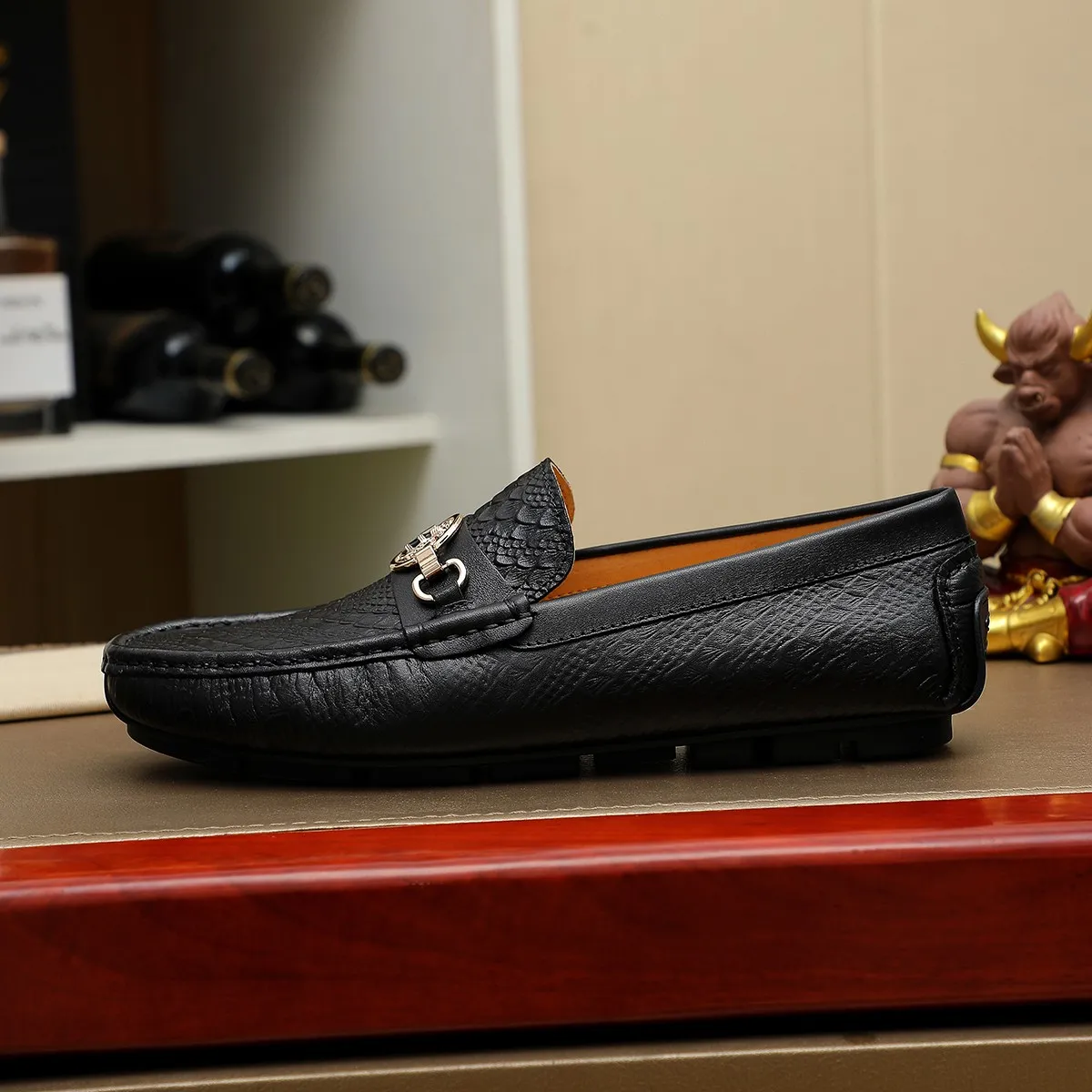 Men's shoes 💰360💰💰GUCCI Gucci official website synchronizes the latest model 🛃The upper is made of imported cowhide, 🐷leather lining, rubber outsole, 🎩🎩top-notch handcrafted workmanship with fine stitches and threads🔍definitely satisfy those perfectionist men who pursue high luxury quality 👏 Colors available! Code number 38-45 Large quantity in stock